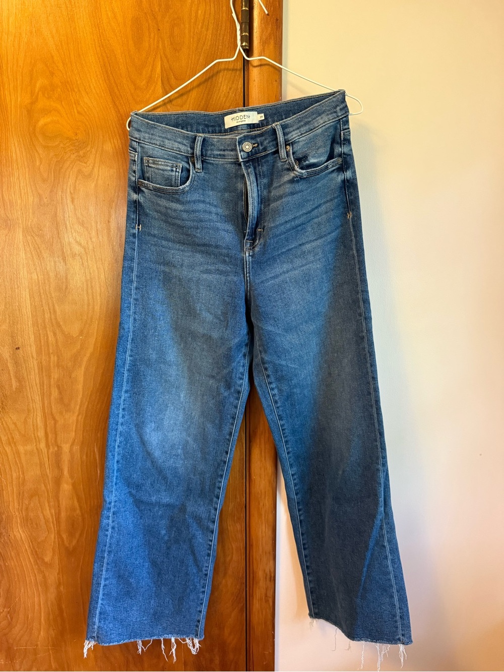 Wide-Leg Hidden Jeans